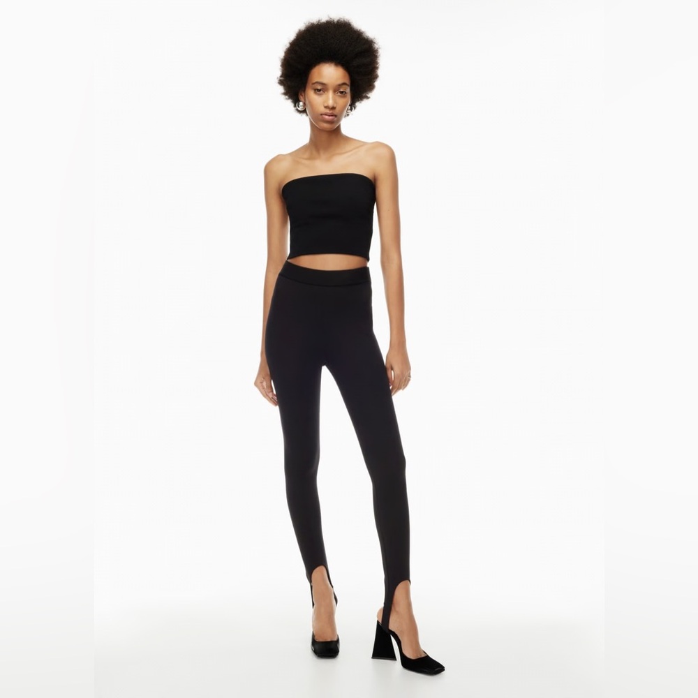 Aritzia Ten by Babaton Levels Stirrup Pant in Black size Medium